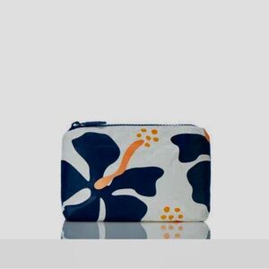 NWT Aloha Collection Mini Pouch Mo’orea